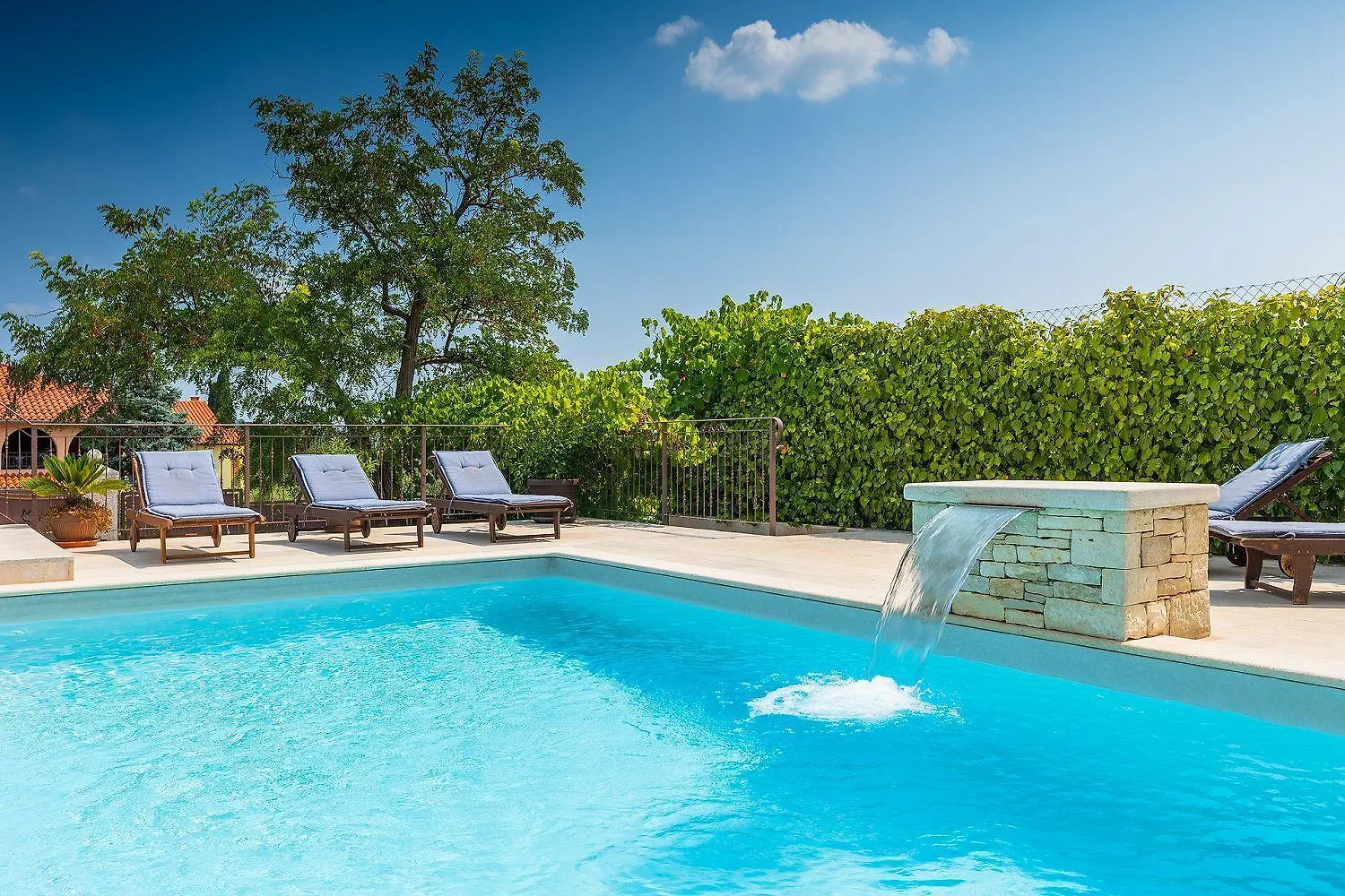 Schoene Villa Bei Rovinj Mit Privatem Pool Rovinjsko Selo